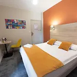 Logis - & Restaurant Du Marche Hotel Le Cateau-Cambresis
