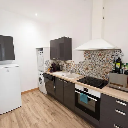 Logis - & Restaurant Du Marche 호텔 Le Cateau-Cambresis