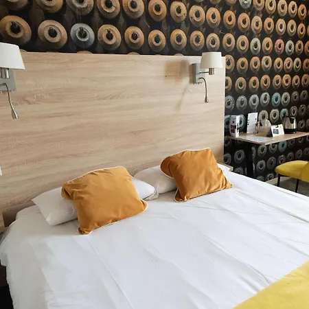 Hotel Logis - & Restaurant Du Marche