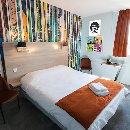 Hotel Logis Du Marché 2*