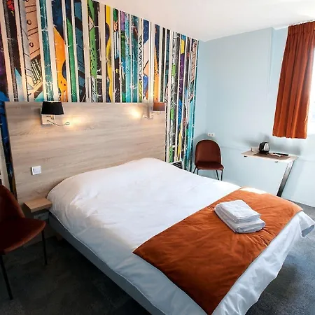 Logis Du Marché Hotel 2*